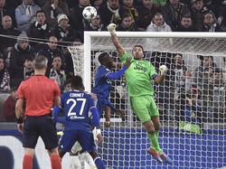 Buffon Ukir Penampilan ke-100 di Liga Champions