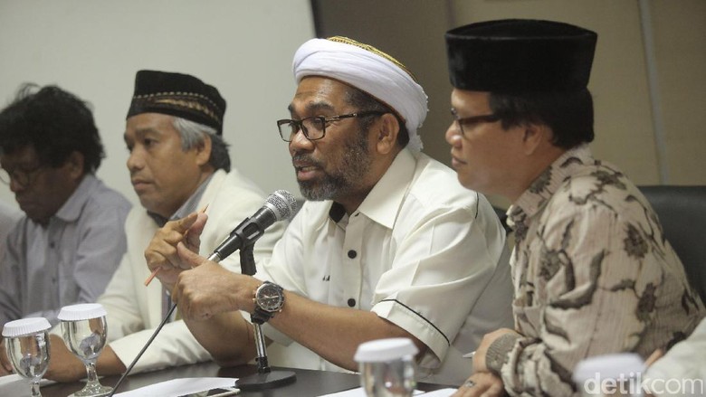 Kata Ngabalin soal 'Umrah Politik' Prabowo-Amien Rais-PA 212 (Jangan Nyinyir!)