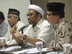 Kata Ngabalin soal Umrah Politik Prabowo-Amien Rais-PA 212