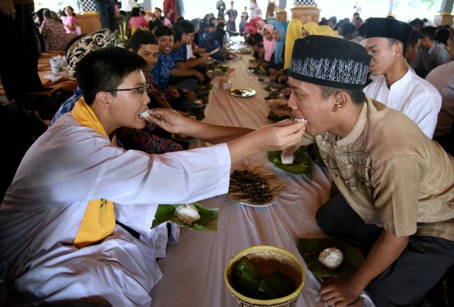 Toleransi sejak Dini, Pelajar 5 Agama di Purwakarta ...