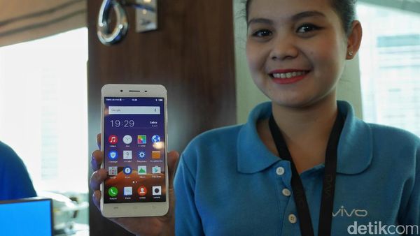 Fitur Selfie Menarik di Vivo Y55