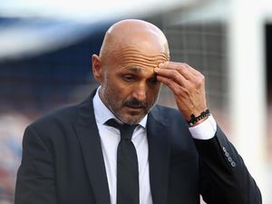 Hadapi Austria Wina, Roma Dilanda Krisis Bek