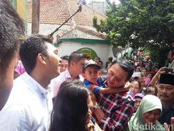 Reaksi Ahok saat Ditanya Warga Pejaten Timur soal Dugaan Menistakan Agama