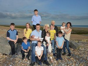 Kecanduan Hamil, Wanita Ini Melahirkan Anak ke-12