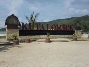 Bosan liburan di Bali? Ke Lombok Saja