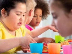 Secara Genetik Rupanya Ada Anak yang Mudah Tergoda Iklan Makanan