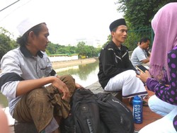 Massa Aksi Demo 4 November dari Daerah Terus Berdatangan di Istiqlal