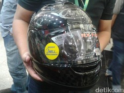 Helm Seharga Motor Sport
