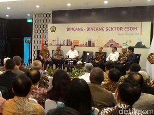 Canda Jonan ke Dirut Pertamina dan PGN serta Arcandra Tahar dan Dirjen Migas