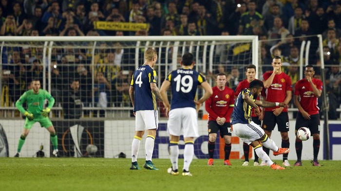 Catatan Tandang MU Kian Buruk, Hasil Kandang Fenerbahce Makin Oke