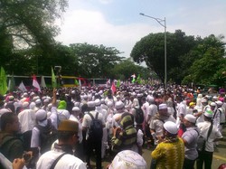 Pendemo 4 November Tinggalkan Istiqlal Menuju Pejambon, Jalan Ditutup