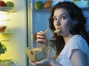 Terbangun dan Kelaparan Tengah Malam? Ini Makanan yang Tak Bikin Gemuk Terbangun dan Kelaparan Tengah Malam? Ini Makanan yang Tak Bikin Gemuk