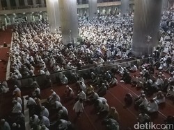 Doa Qunut Subuh Lengkap dan Artinya, Kapan Dibacanya?