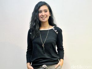 Ayushita Berbagi Tips Cermat Belanja Online