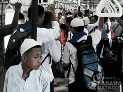 Pendemo 4 November Bergerak dari Bekasi dan Pasar Minggu dengan Kereta