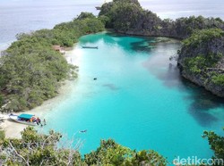 Bukan Mimpi, Alam Seindah Ini Sungguhan Ada di Raja Ampat