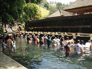Mengenal Pura Tirta Empul yang Dikunjungi Obama di Bali