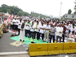 LBM NU Jember Berbeda Sikap dengan Fatwa PBNU soal Salat Jumat di Jalan