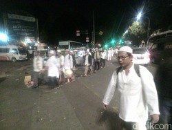 Massa yang Berada di Istiqlal Juga Bergerak Menuju Istana