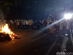 Amankan Demo Ricuh, Petugas TNI di Depan Istana Luka di Pelipis Kiri