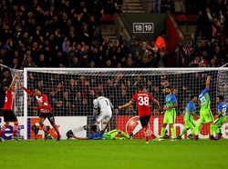 Comeback, Southampton Kalahkan Inter 2-1