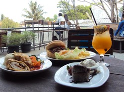Bosan di Jakarta? 6 Kafe di Bogor Ini Bisa Jadi Tempat Nongkrong Sambil Makan Enak!