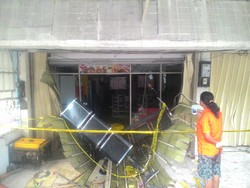 Penampakan Minimarket yang Porak-poranda dan Dijarah Perusuh di Penjaringan