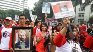 Jalan Sehat Peringati Hari Pahlawan