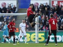 Ibrahimovic Dua Gol, MU Taklukkan Swansea 3-1