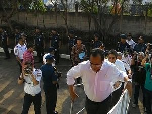 Menhub Naik Kapal Patroli, Cek Waiting Time Kapal Bersandar di Priok