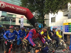 Kring-kring! Peringati Hari Kesehatan, 700 Pesepeda Gowes Jakarta-Bogor
