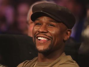 Floyd Mayweather Mau Tanding Sama McGregor & Khabib, Asal Dibayar...