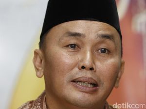 Sekilas tentang Gubernur Kalteng yang Pernah Nikah Kilat dengan Ussy Sekilas tentang Gubernur Kalteng yang Pernah Nikah Kilat dengan Ussy