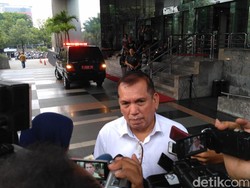 Soal Dugaan Mark Up Proyek e-KTP, Eks Ketua Komisi II DPR Serahkan ke KPK
