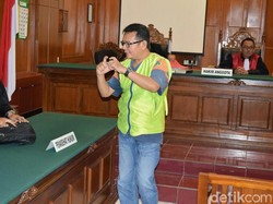 Penyelundup Sirip Hiu Divonis Dua Tahun Penjara