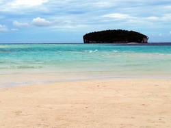 Keajaiban Alam dari Raja Ampat, Pasir Timbul Pulau Mansuar