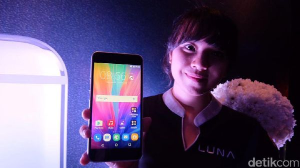 Luna Foxconn: Wujud iPhone Rasa Android