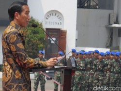 Beri Arahan ke TNI, Jokowi: Terima Kasih Ikut Bantu Amankan Demo 4 November