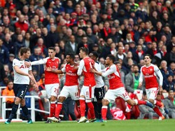 Wenger: Spurs Tak Layak Dapat Penalti, Wanyama Beruntung Tak Dikartu Merah