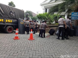 Polisi Juga Jaga Ketat Gedung Sementara Bareskrim Selama Pemeriksaan Ahok