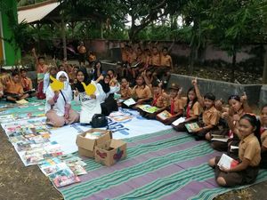 Aksi Komunitas Jempol Banyuwangi, Pulang Kampung Untuk Membangun Pendidikan Aksi Komunitas Jempol Banyuwangi, Pulang Kampung Untuk Membangun Pendidikan