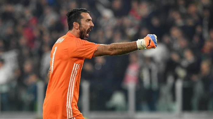 Buffon Catatkan Penampilan ke-600 di Serie A