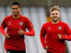 Mourinho Kritik Smalling dan Shaw, Southgate Membela