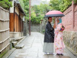 Berkimono Ria Saat Liburan ke Kyoto
