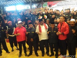 Perguruan Silat Cimande Banten Deklarasikan Dukungan ke Rano-Embay