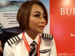 Jadi Kapten Pilot, Monika Anggreini Sering Diminta Penumpang Foto Bareng