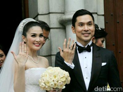Lovey Dovey! Bahagianya Sandra Dewi dan Harvey Moeis
