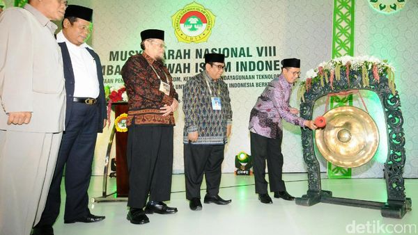 Menag Lukman Hakim Buka Munas LDII