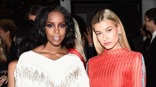 NEW YORK, NY - NOVEMBER 07: Kelly Rowland and Hailey Baldwin attend 13th Annual CFDA/Vogue Fashion Fund Awards at Spring Studios on November 7, 2016 in New York City.  (Photo by Nicholas Hunt/Getty Images)
