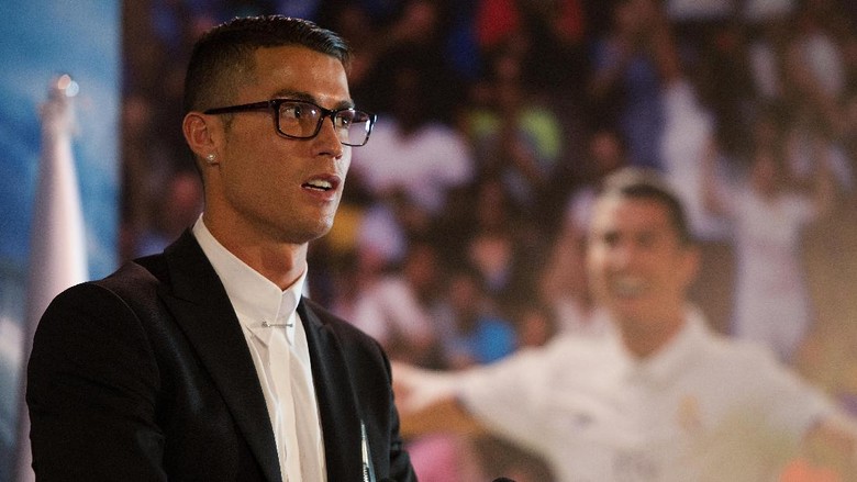 Ronaldo Belum Berpikir untuk Pensiun dari Timnas Ronaldo Belum Berpikir untuk Pensiun dari Timnas